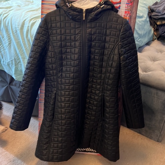 New Kate Spade Jacket/Coat with a Hood. Black. Small. - Picture 3 of 8